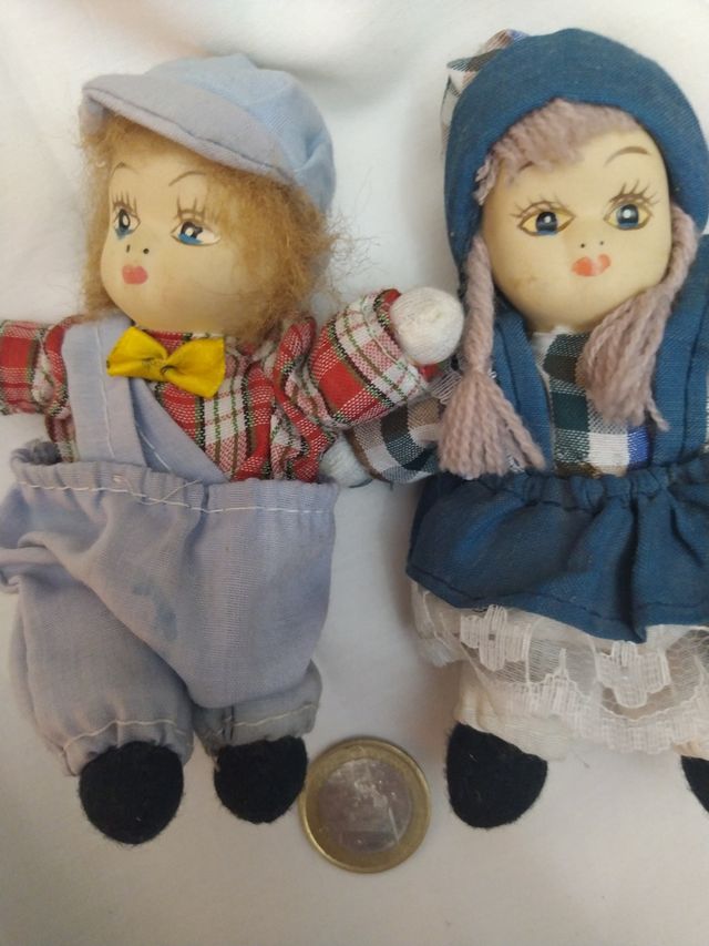 Muñecos de porcelana