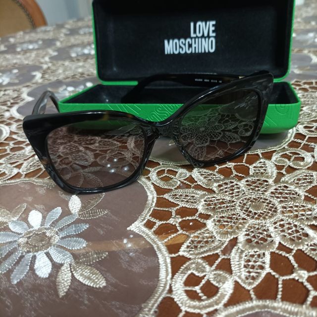Occhiali da sole Love Moschino