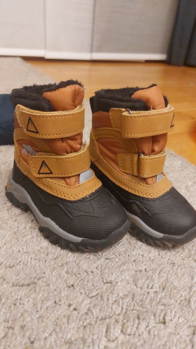 3X2
Botas de nieve talla 21