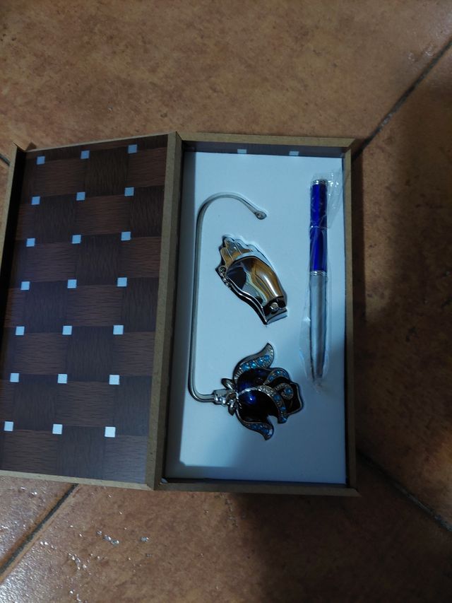 Pack para regalo sin estrenar