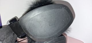 ZAPATOS TACÓN POMPOM NEGROS