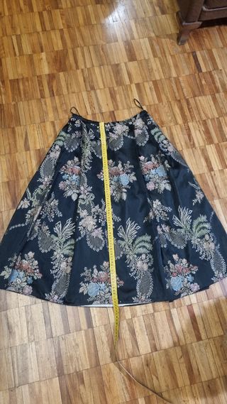 Traje regional de fallera.