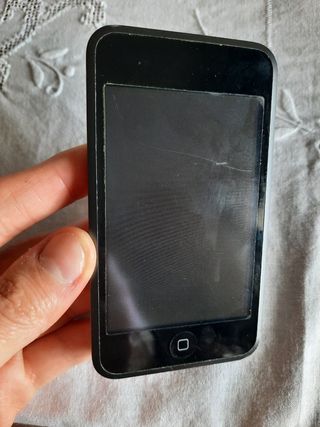 IPod 8gb in ottimo stato con cavi