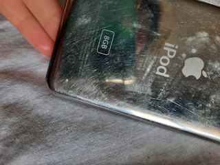 IPod 8gb in ottimo stato con cavi