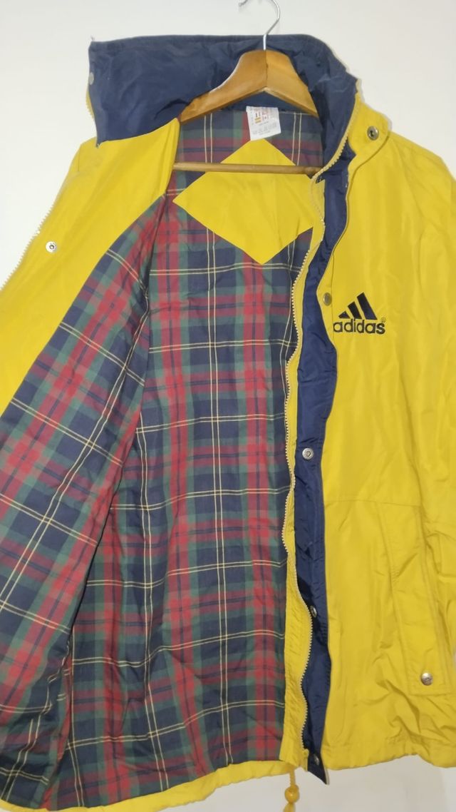 Chaqueta amarillo Adidas cortavientos