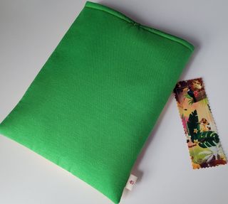 Funda libros El rey león+marcapáginas