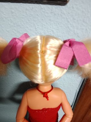 Muñeca Nancy articulada,piernas y brazos