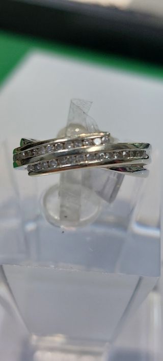 Anillo pedida con diamantes