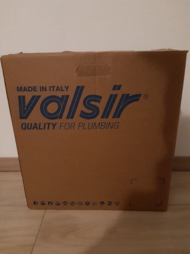 Cassetta water Valsir mai usata