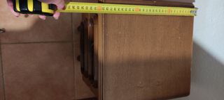 Mesita de noche pequeña