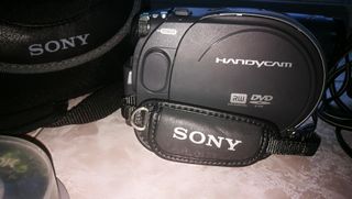 cámara digital SONY DCR - DVD205E