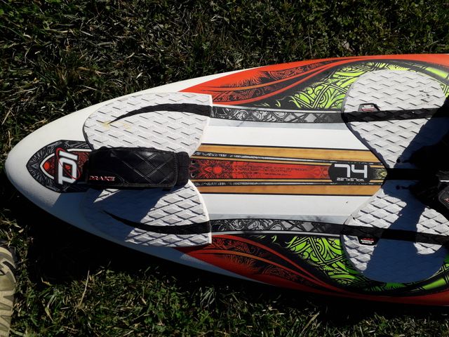 Tabla de windsurf STARBOARD Quad 74L.