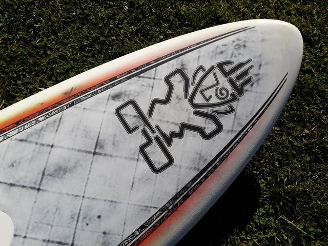 Tabla de windsurf STARBOARD Quad 74L.