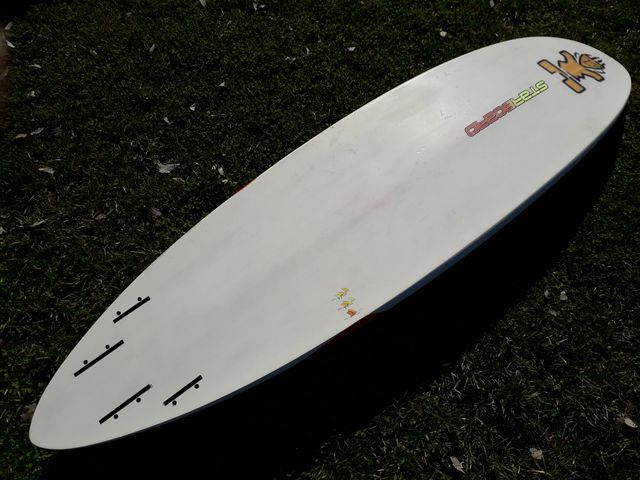 Tabla de windsurf STARBOARD Quad 74L.