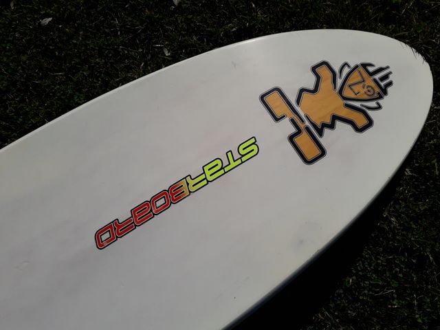 Tabla de windsurf STARBOARD Quad 74L.