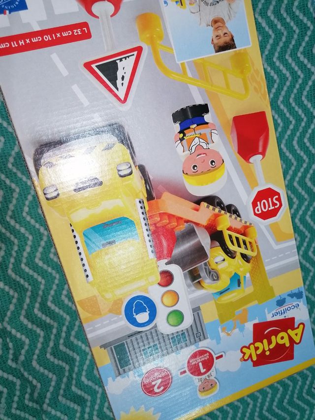 Camion con piezas obras publicas (Ecoiffier)