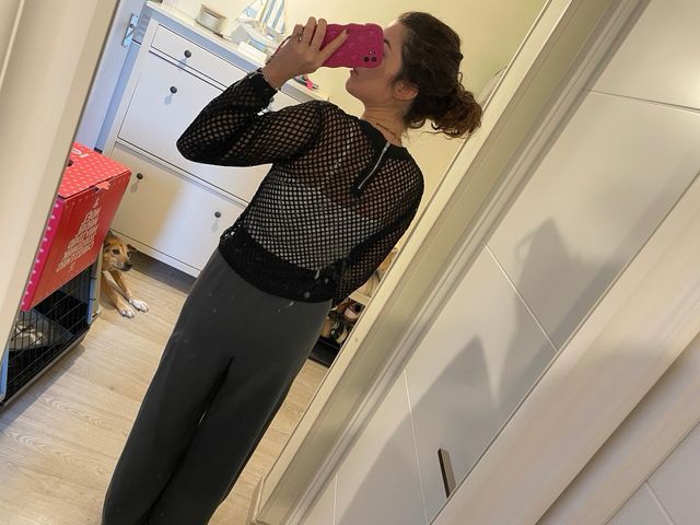 Camiseta con transparencias y rejilla de Asos