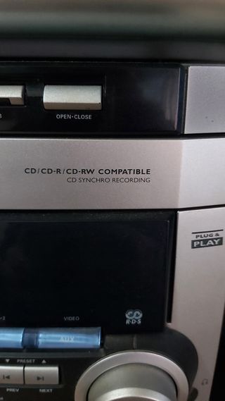 Cadena música Philips C220