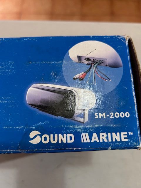 CAJA ESTANCA PARA RADIO