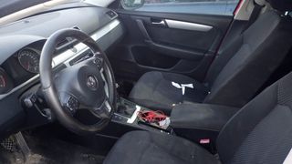 VW PASSAT B7 VARIANT 1.6TDI 105CV 2011  (NIV 10542