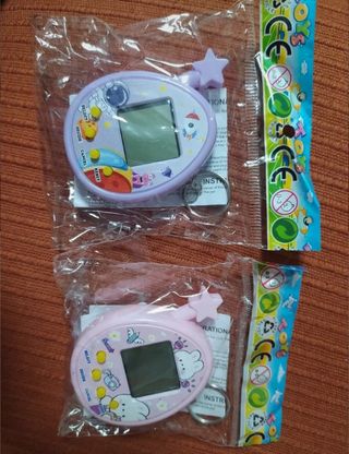 DOS mascotas virtuales estilo Tamagotchi