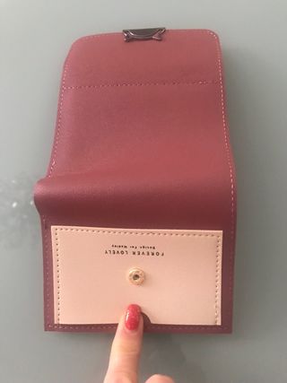 Portafoglio donna di colore bordeaux