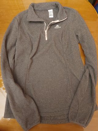 Felpa Quechua donna taglia S 7€.