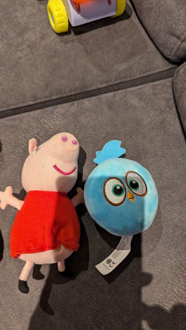 Peppa pig y oso y pájaro de peluche bebé