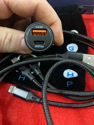 caricatore usb da auto