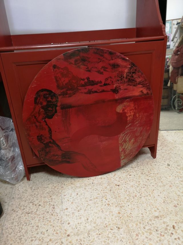 Tavolo/tavolo rotondo rosso bellissimo lavoro