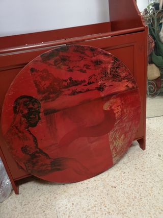 Cuadro /Mesa Redondo Rojo preciosa obra