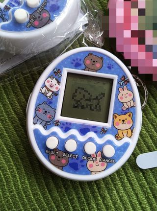 3 "Tamagotchi" con pilas 168 mascotas virtuales