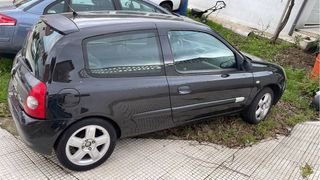 Renault Clio 2003