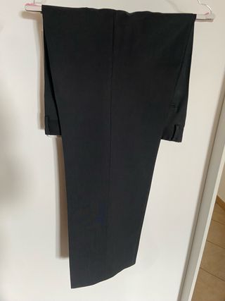 vestito classico uomo grigio
