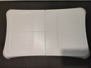 WII BALANCE BOARD + WII FIT PLUS + FUNDA SEMINUEVO