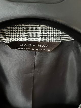 traje de Zara