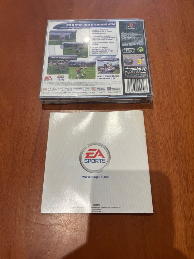 FIFA 2001- tiene la caja rota