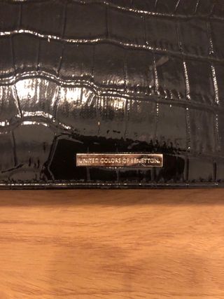 Bolso imitación piel Benetton