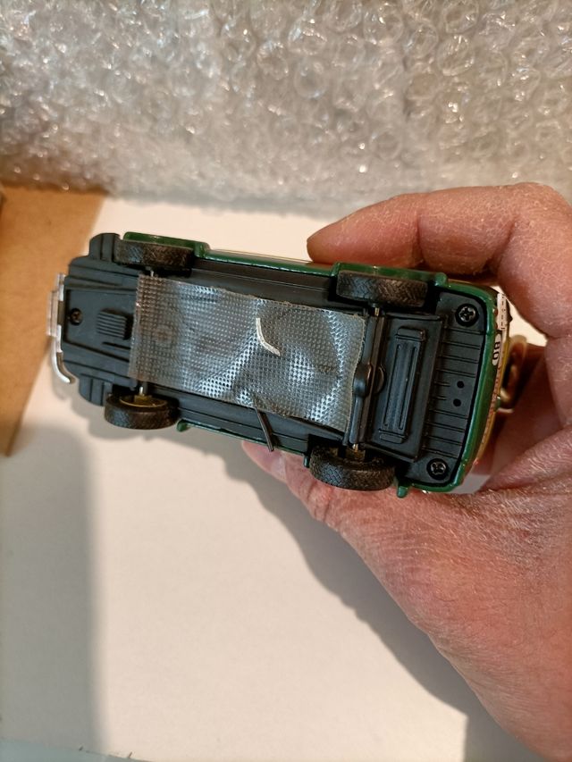 Renault 1000kg San Miguel escala 1/43