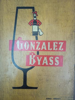 Caja Antigua González BYASS