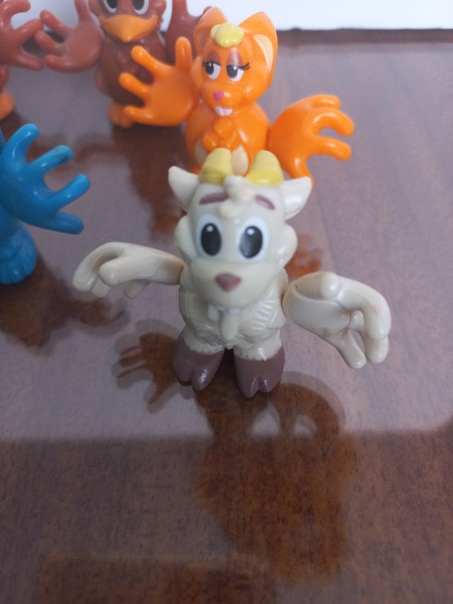 7 Figuras animales de granja kinder sorpresa
