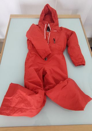 Mono esquí talla 10 años con solo un uso