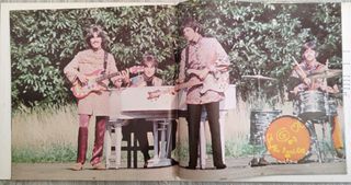 BEATLES - MAGICAL MYSTERY TOUR