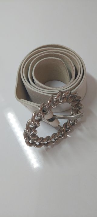 Cinto branco em pele 85 cm