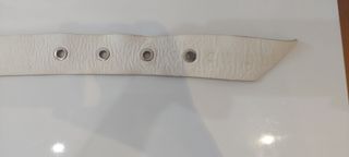 Cinto branco em pele 85 cm