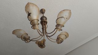 PRECIO REBAJADO URGE VENDER. Lámpara de techo