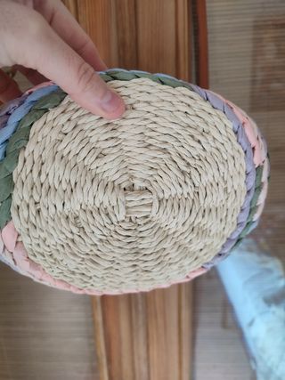 Bolso cubo rafia
