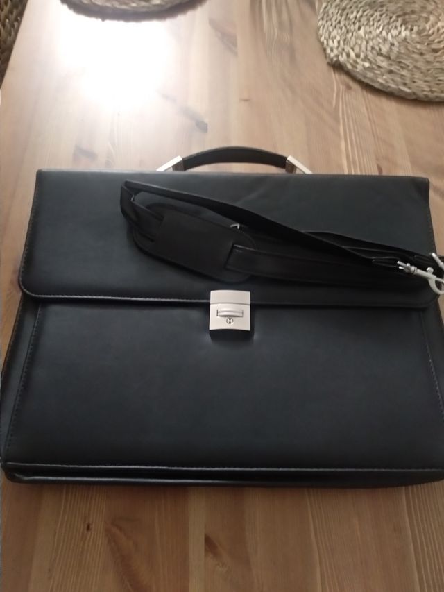 CHOLLO dos maletines para documentos, tablet etc.