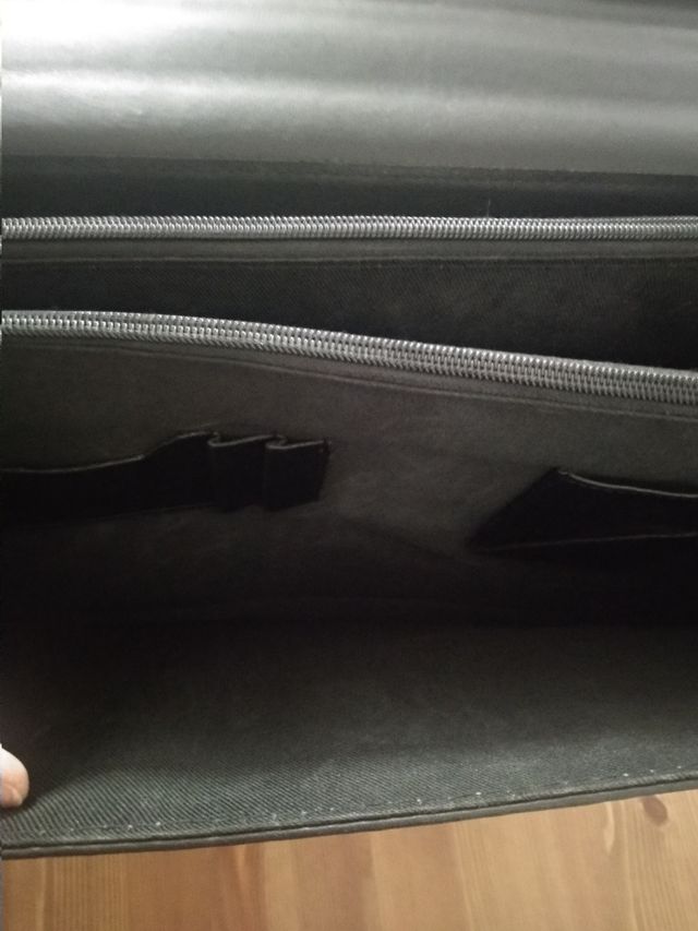 CHOLLO dos maletines para documentos, tablet etc.