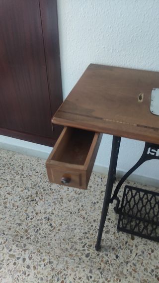 Maquina de coser antigua decoración